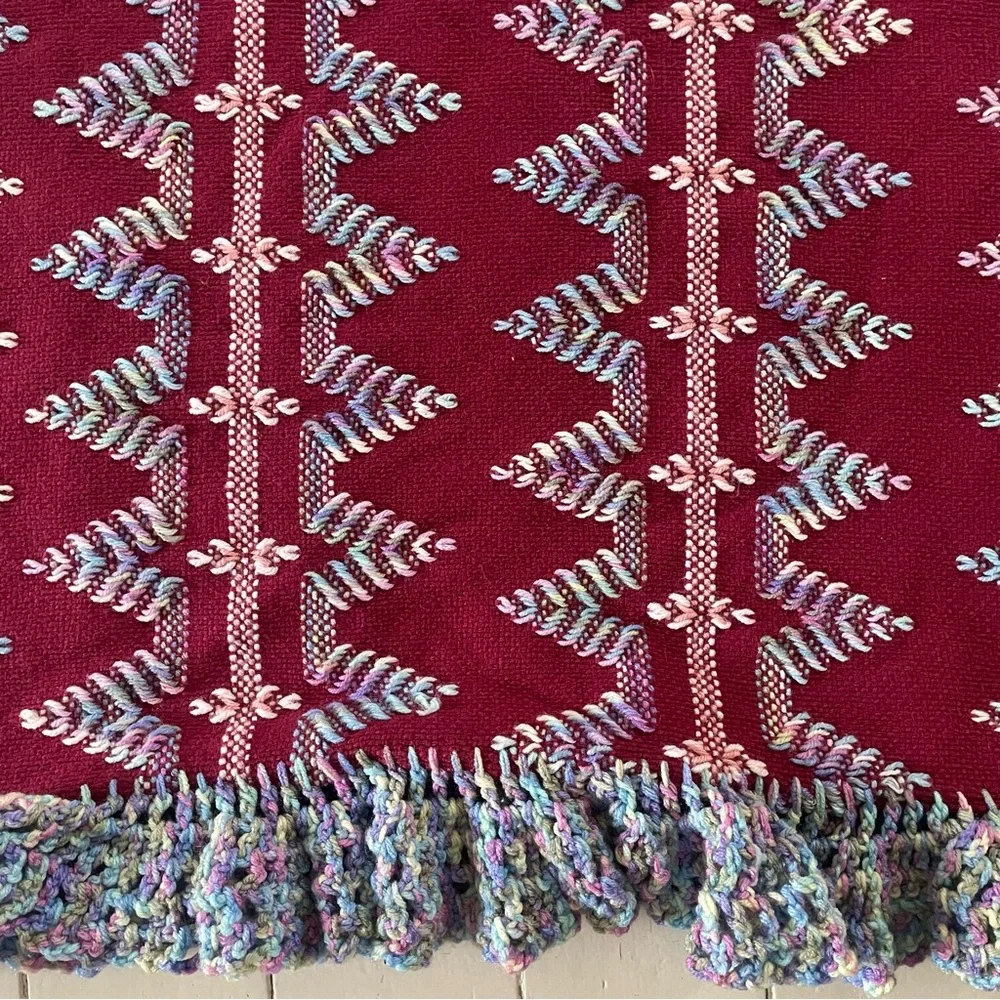 Vintage‎ Crochet Ruffle Hem Handmade Blanket chevron stripe